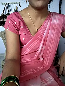 lovelygirl4567 online show from 12-17-25, 06:52