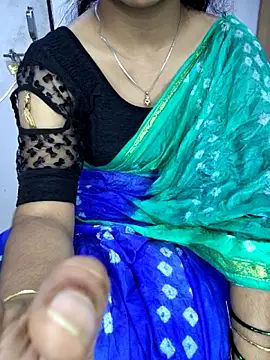 lovelygirl4567 online show from 02-05-26, 05:39