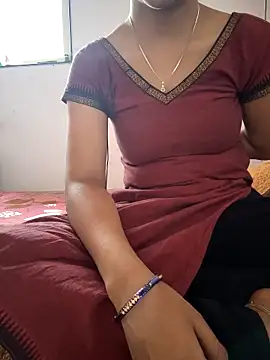 lovelygirl4567 online show from 04-14-26, 06:08