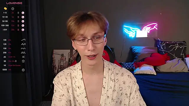 Adrian Di online show from 01-31-25, 04:17