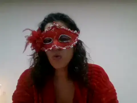 Snapshot of couple-tuga chatting on 11-29-25, 06:11 couple-tuga online show from 11-29-25, 06:11