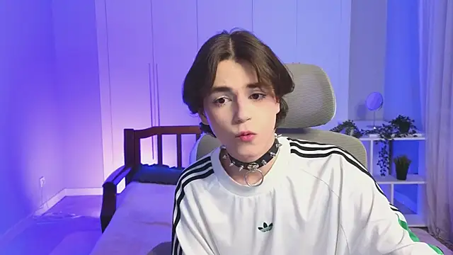 b0y fantasy online show from 01-03-25, 06:24