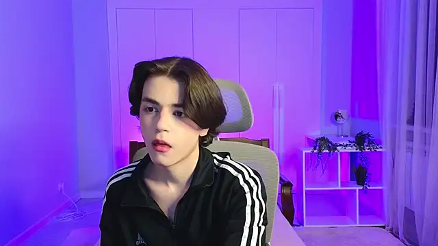 b0y fantasy online show from 01-11-25, 06:33