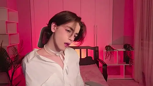 b0y fantasy online show from 02-02-25, 06:10