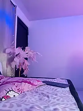 Snapshot of PaulaOrtiz_1 chatting on 03-21-25, 02:29 PaulaOrtiz 1 online show from 03-21-25, 02:29