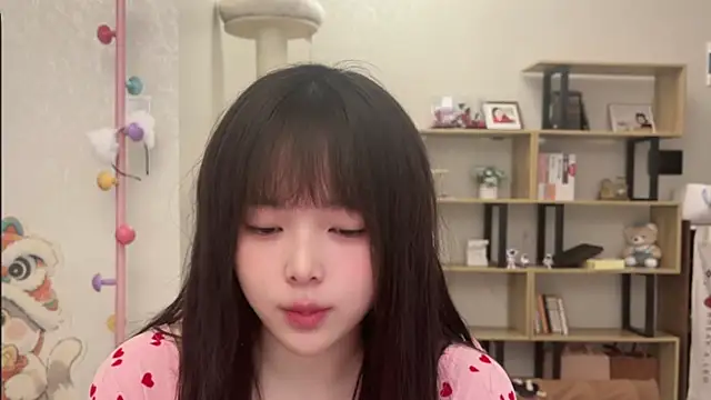 Chenjing0 online show from 11-04-25, 03:49