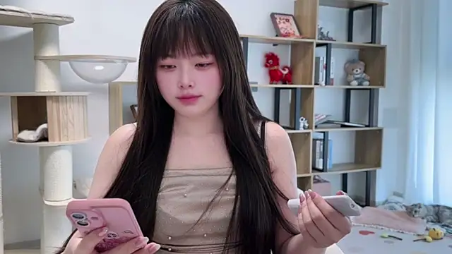 Chenjing0 online show from 05-25-26, 07:03