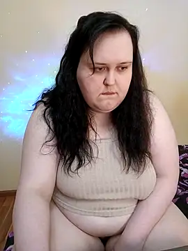 Snapshot of Masha_meow chatting on 11-18-25, 08:19 Masha meow online show from 11-18-25, 08:19