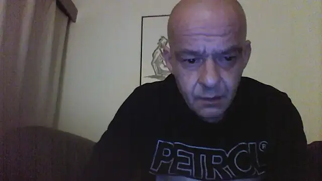 horndude187187 online show from 01-15-25, 09:51