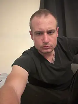 Golden Alex online show from 12-31-24, 03:20