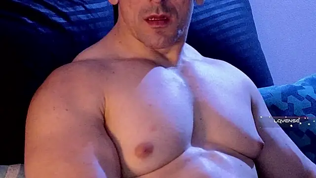 Snapshot of life_warrior chatting on 01-16-25, 12:12 life warrior online show from 01-16-25, 12:12