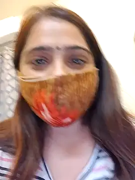 Snapshot of shreya1765 chatting on 11-27-25, 01:40 shreya1765 online show from 11-27-25, 01:40