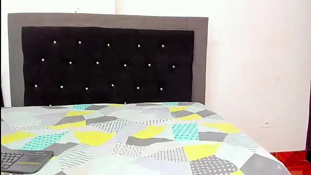 Snapshot of violetadumsper chatting on 02-04-25, 02:07 violetadumsper online show from 02-04-25, 02:07