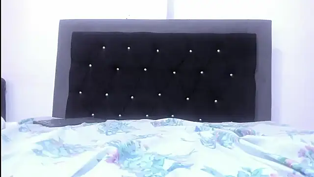 Snapshot of violetadumsper chatting on 02-09-25, 05:50 violetadumsper online show from 02-09-25, 05:50