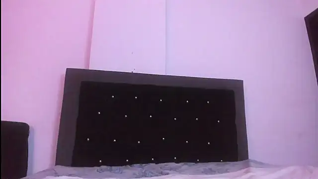 Snapshot of violetadumsper chatting on 02-23-25, 09:33 violetadumsper online show from 02-23-25, 09:33