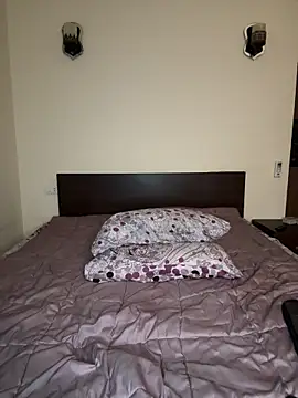 Mia-Fuchs online show from 01-26-25, 03:06