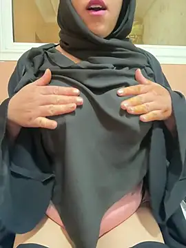 Snapshot of Sindrila_ chatting on 01-03-25, 01:25 Sindrila online show from 01-03-25, 01:25