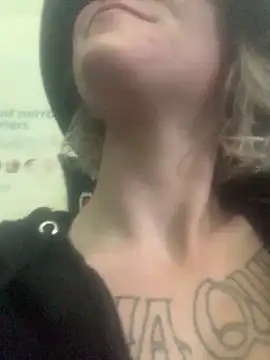 Snapshot of XxxDRAMAxxX chatting on 03-13-25, 11:27 XxxDRAMAxxX online show from 03-13-25, 11:27