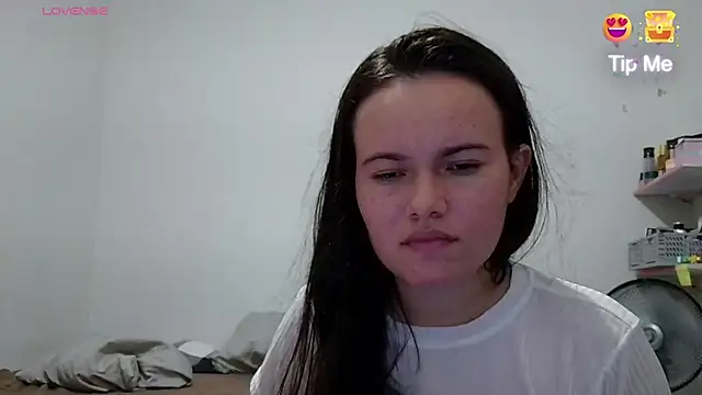 Snapshot of camillebr chatting on 01-29-25, 11:56 camillebr online show from 01-29-25, 11:56