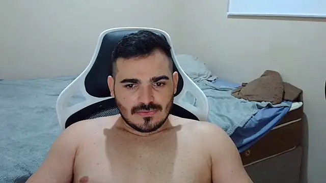 Snapshot of camillebr chatting on 03-23-25, 12:15 camillebr online show from 03-23-25, 12:15