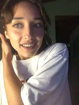 NickiYoung online show from 01-05-25, 09:05