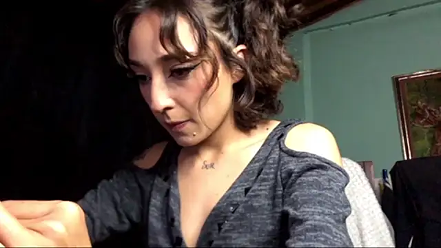 NickiYoung online show from 01-30-25, 07:29