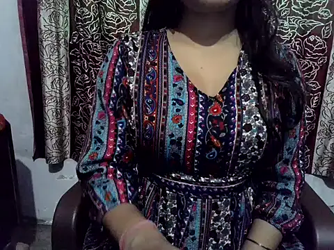 SIYA MAVI online show from 10-15-25, 02:01