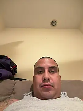 Snapshot of LA_cloudzzpnp chatting on 07-14-26, 10:21 LA cloudzzpnp online show from 07-14-26, 10:21