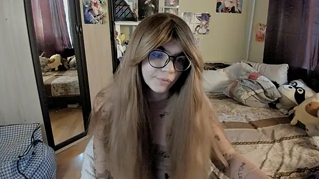 Snapshot of alexiamaleax chatting on 05-14-26, 03:35 alexiamaleax online show from 05-14-26, 03:35
