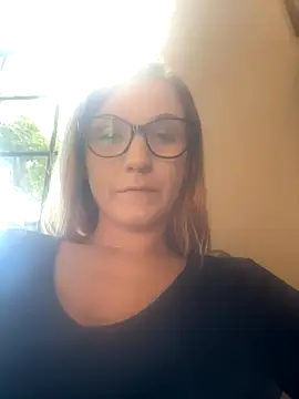 Snapshot of Kitty_DaCocks chatting on 10-18-25, 07:58 Kitty DaCocks online show from 10-18-25, 07:58