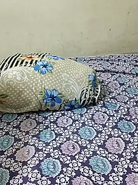 Snapshot of mallupriyapriya chatting on 07-21-26, 10:01 mallupriyapriya online show from 07-21-26, 10:01