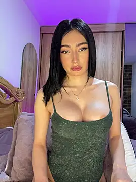 Maddy Jones online show from 04-07-26, 12:22