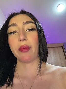 Maddy Jones online show from 04-15-26, 01:56