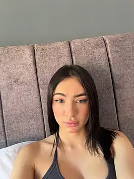 Maddy Jones online show from 06-24-26, 05:56