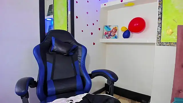 Anniee x online show from 07-11-26, 11:57