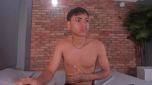 adam piarse01 online show from 12-03-25, 09:13