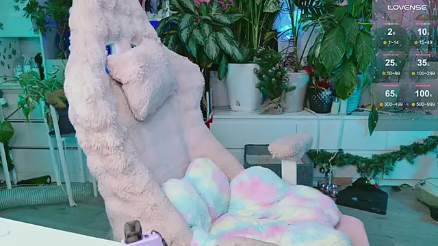 cutelittlepuff online show from 01-11-26, 05:56