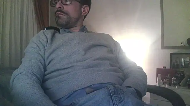 Patrickhound online show from 01-28-25, 01:18