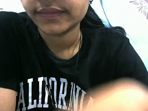 Snapshot of Misha_Sweett chatting on 04-15-26, 10:44 Misha Sweett online show from 04-15-26, 10:44