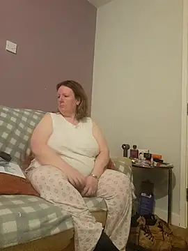 curvy girl71 online show from 02-28-25, 07:35