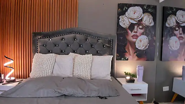 KimStone1 online show from 12-22-25, 02:47