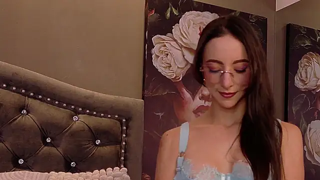 KimStone1 online show from 07-19-26, 04:22