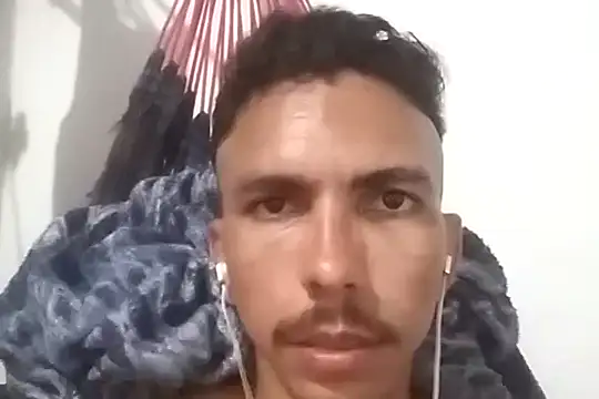 MagrinhoSaradoo online show from 02-10-25, 01:46