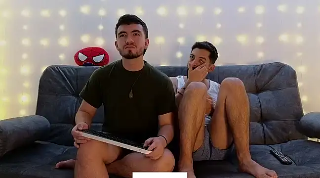 Snapshot of ErickBrant chatting on 01-14-25, 12:00 ErickBrant online show from 01-14-25, 12:00