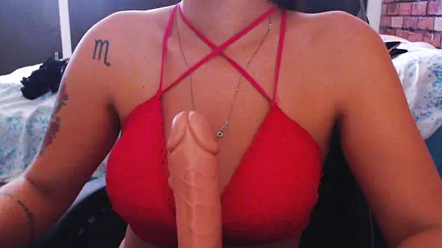 Snapshot of loirascorpio chatting on 04-28-26, 05:18 loirascorpio online show from 04-28-26, 05:18