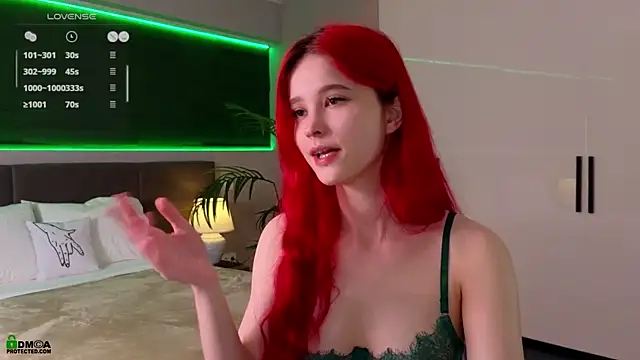 Snapshot of Rina_Red chatting on 09-20-25, 01:39 Rina Red online show from 09-20-25, 01:39