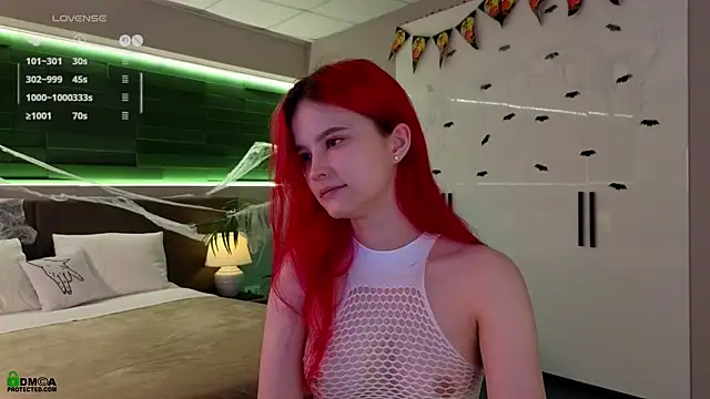 Snapshot of Rina_Red chatting on 10-16-25, 01:39 Rina Red online show from 10-16-25, 01:39