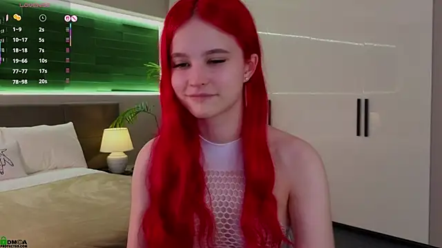 Snapshot of Rina_Red chatting on 11-08-25, 01:39 Rina Red online show from 11-08-25, 01:39