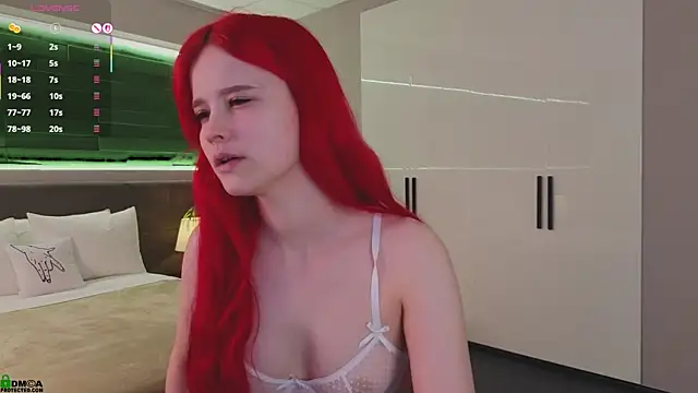 Snapshot of Rina_Red chatting on 11-16-25, 01:33 Rina Red online show from 11-16-25, 01:33