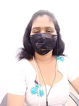 Lucky-Deepthi online show from 03-11-25, 05:35